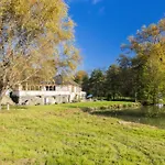 Le Moulin Nyaraló