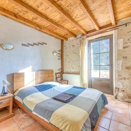 Le Moulin Nyaraló *